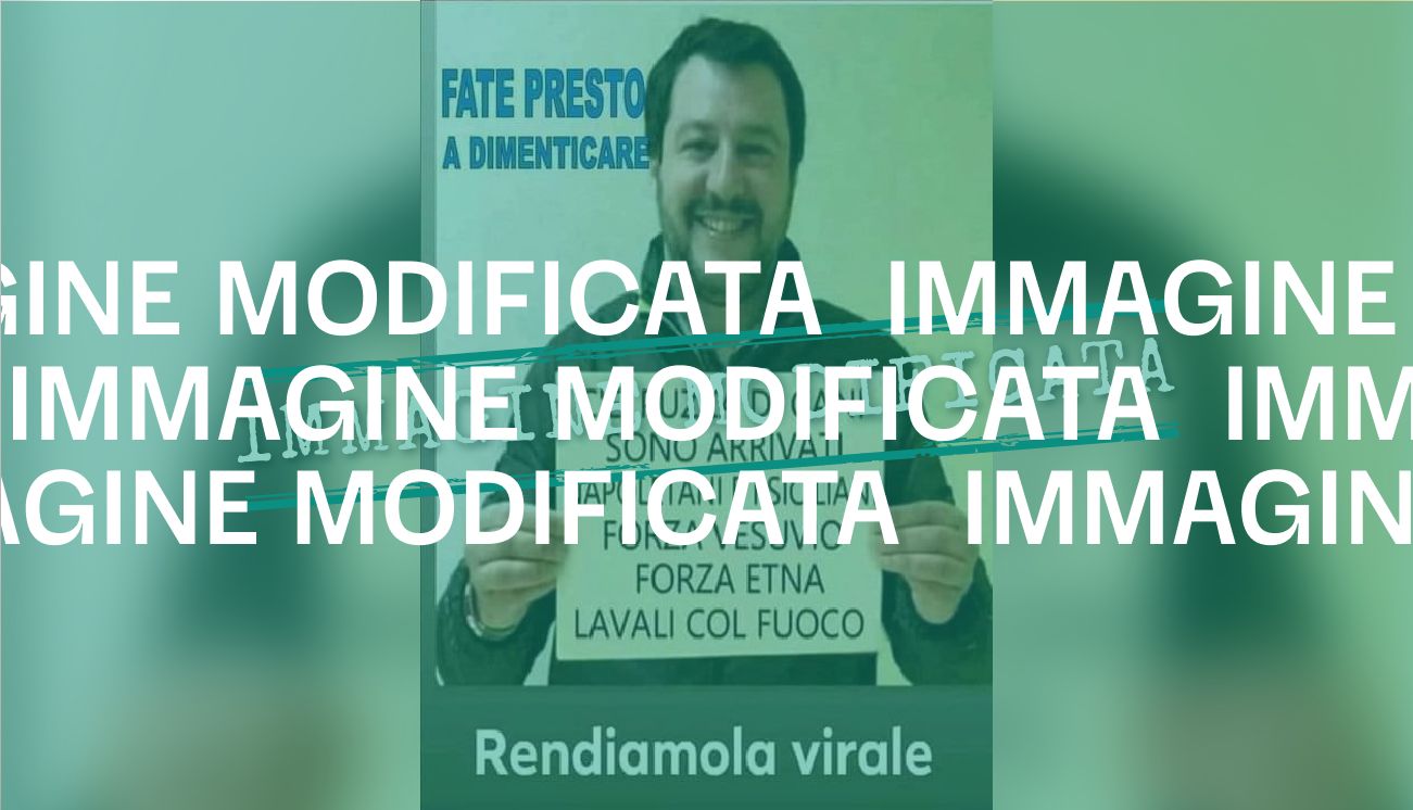 Questa foto di Salvini con un cartello razzista contro napoletani e siciliani è falsa