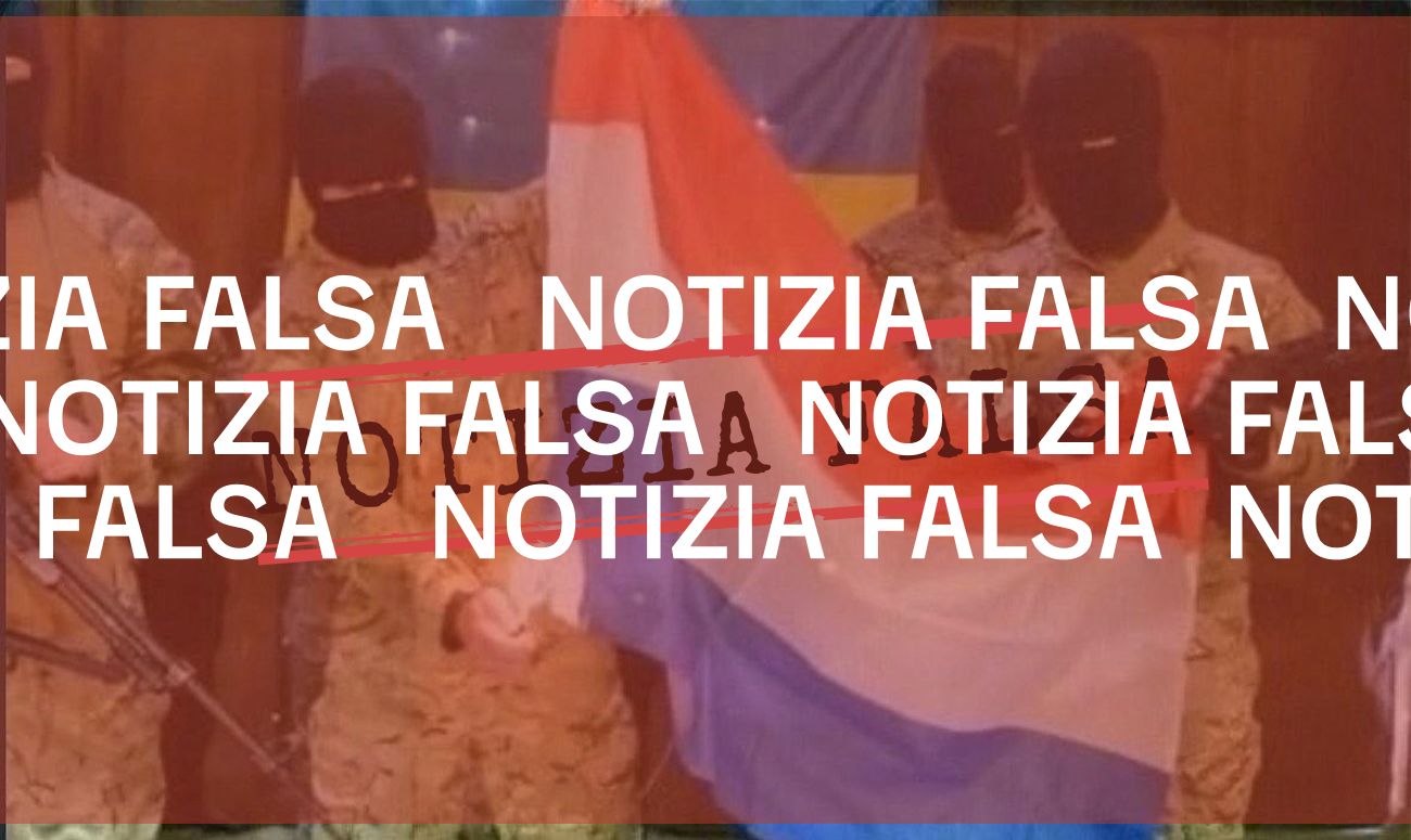 Questi soldati non hanno per sbaglio bruciato la bandiera olandese invece di quella russa