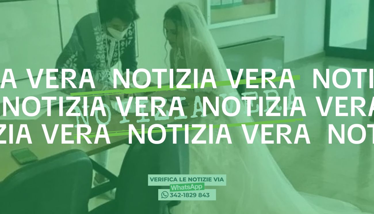 L’insegnante in abito da sposa ha detto di essere stata «costretta» a presentarsi per non perdere il lavoro